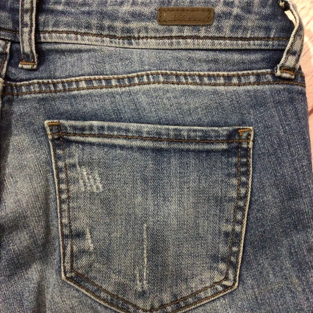 Kut From the Kloth Catherine Slim Boyfriend Distressed Jeans - Size 4 Petite - Picture 11 of 12